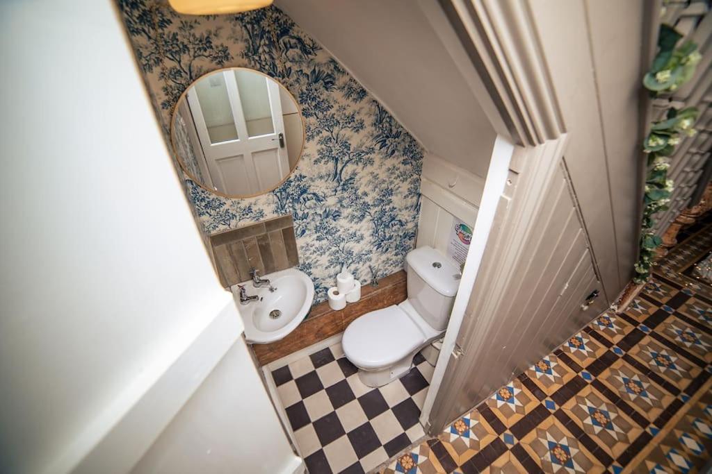 Glenroy Arts Gallery Meets Living Space Cardiff Extérieur photo