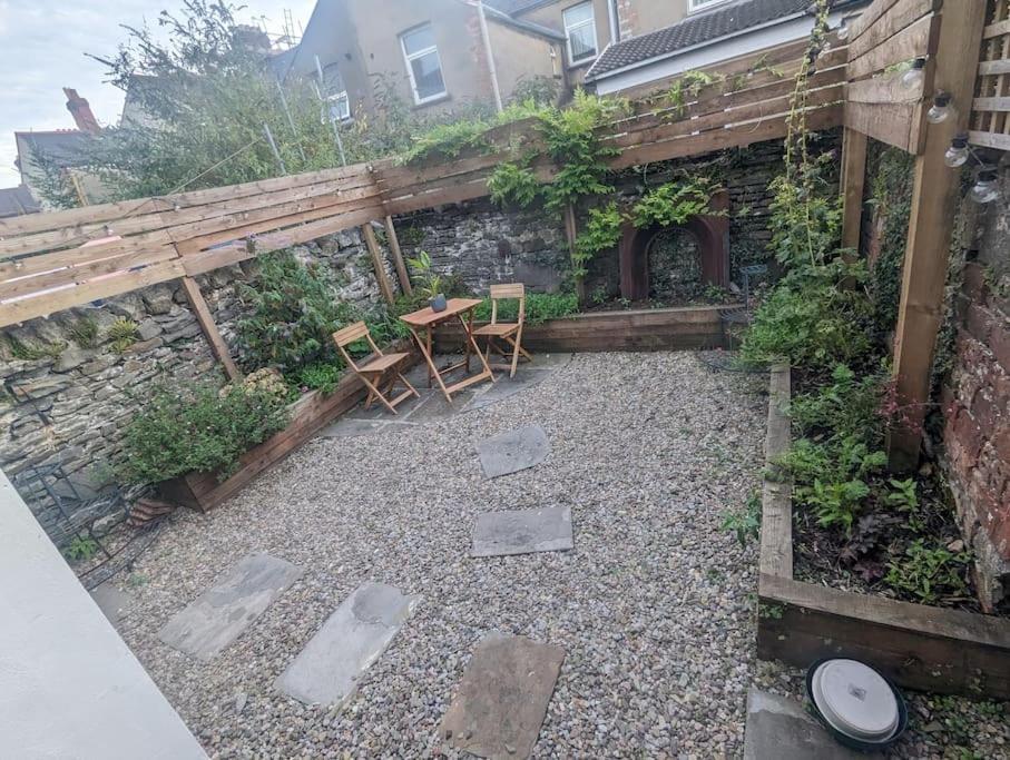 Glenroy Arts Gallery Meets Living Space Cardiff Extérieur photo